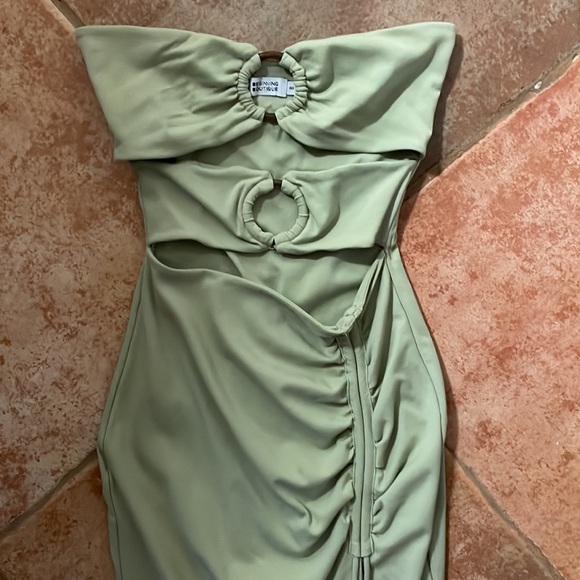 Green strapless O-ring midi dress - Picture 5 of 7